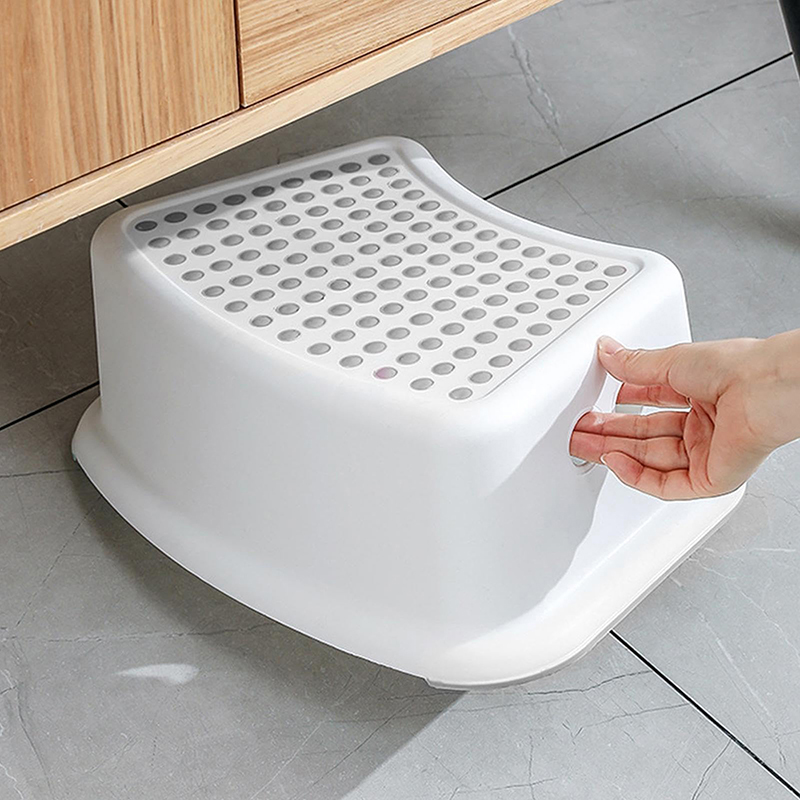 Kids Outdoor Kitchen Accessories - 子供用踏み台、トイレトレーニング用幼児用踏み台、バスルーム、キッチン、寝室、おもちゃ部屋、リビングルーム用